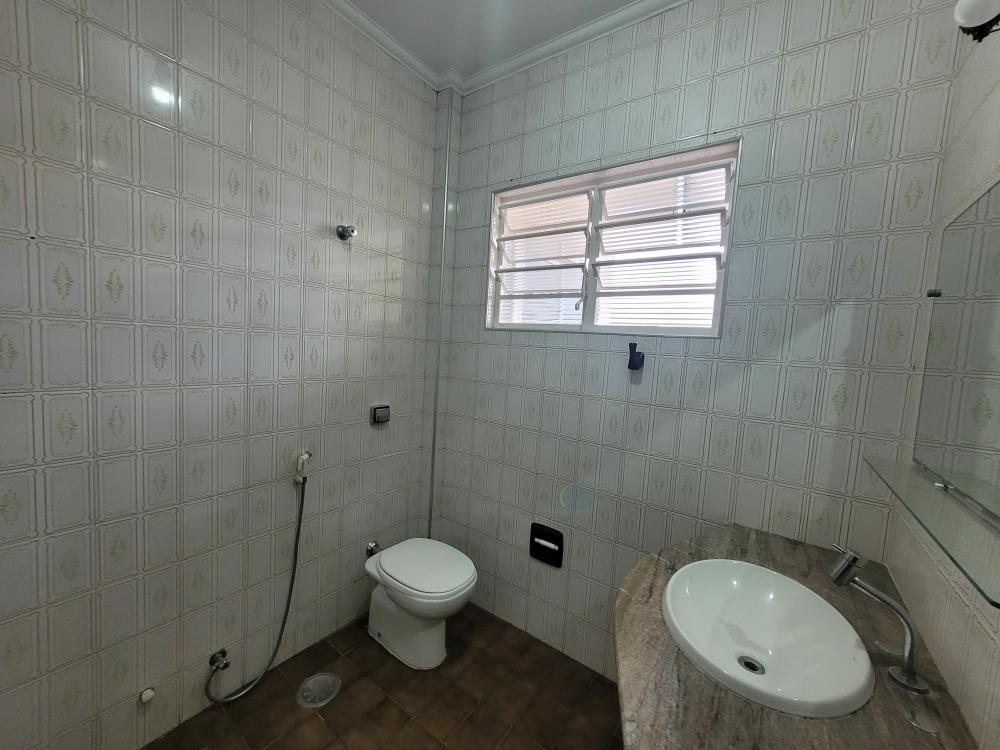 Alugar Casa / Padrão em Campinas R$ 2.600,00 - Foto 8