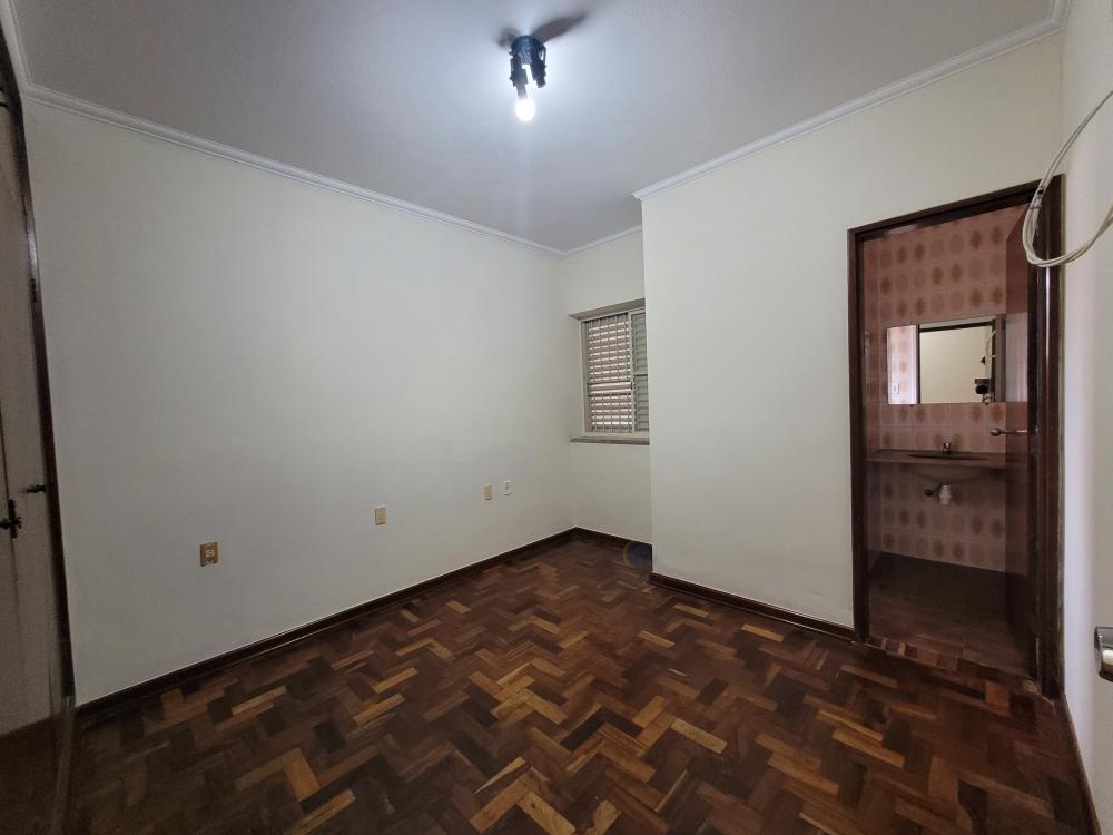 Alugar Casa / Padrão em Campinas R$ 2.600,00 - Foto 10