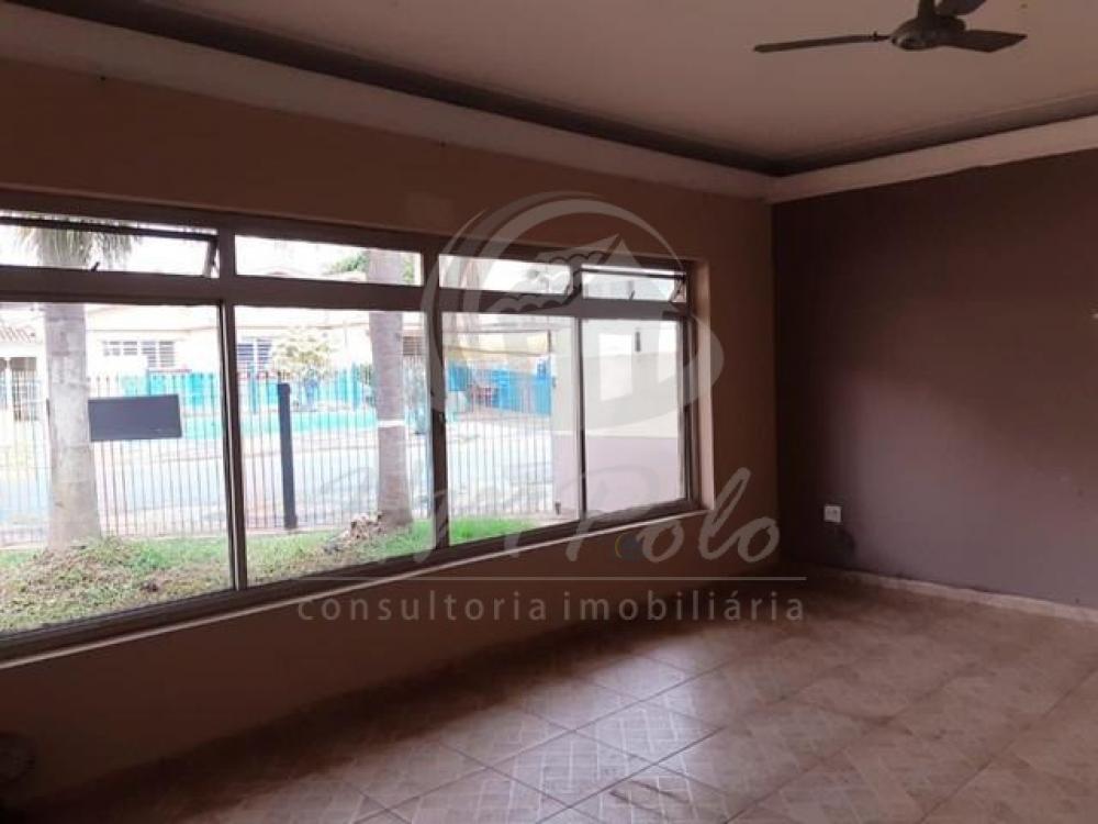 Alugar Casa / Padrão em Campinas R$ 3.300,00 - Foto 2