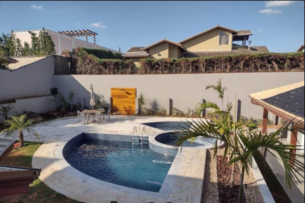 Comprar Casa / Condomínio em Valinhos R$ 2.590.000,00 - Foto 1 Comprar Casa / Condomínio em Valinhos R$ 2.590.000,00 - Foto 1
