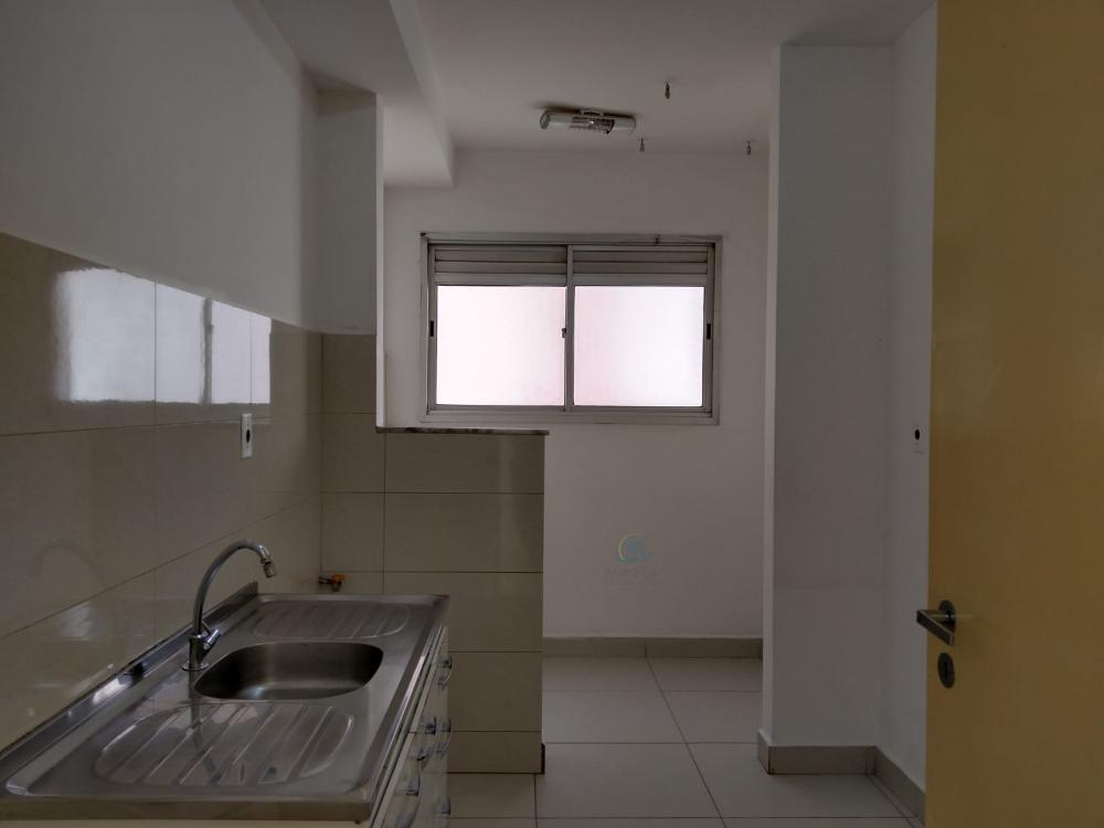 Comprar Apartamento / Padrão em Campinas R$ 330.000,00 - Foto 7