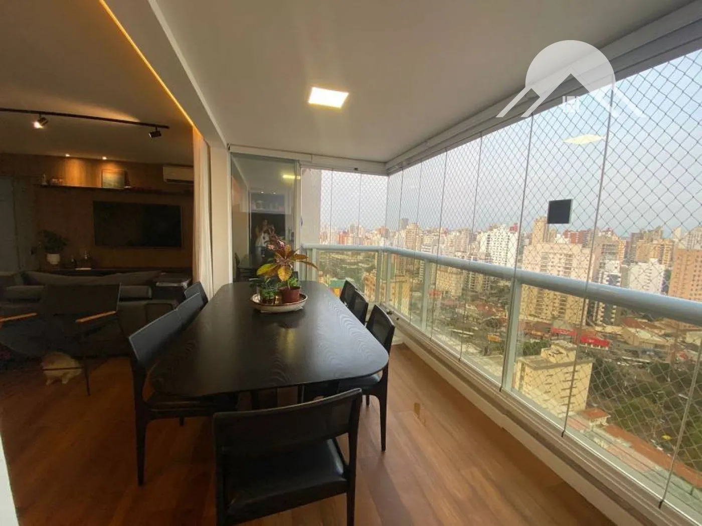 Apartamento com 2 suítes à venda na Vila Itapura em Campinas - São