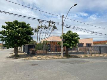 Casa de esquina com 4 quartos 2 banheiros 4 vagas a venda no Campos Eliseos em Campinas-SP