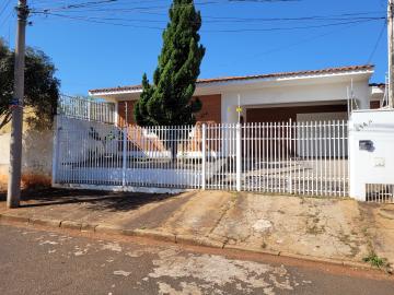 Alugar Casa / Padrão em Campinas. apenas R$ 4.000,00