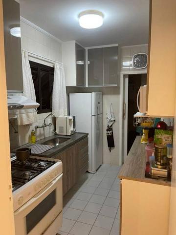 Apartamento com 3 quartos 1 suite 2 banheiros 1 vaga a venda no Flamboyant em Campinas-SP