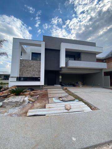 CASA A VENDA 4 SUÍTES 4 VAGAS DE GARARAGEM NO SWISS PARK CAMPINAS/SP