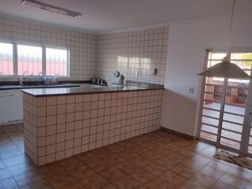 CASA À VENDA COM 3 QUARTOS, SENDO 1 SUÍTE NA VILA MARIETA EM CAMPINAS-SP.