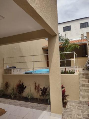 SOBRADO COM 3 QUARTOS, 1 SUÍTE E PISCINA À VENDA EM CAMPINAS/SP.