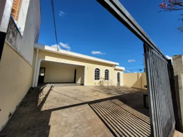 Alugar Casa / Padrão em Campinas. apenas R$ 540.000,00