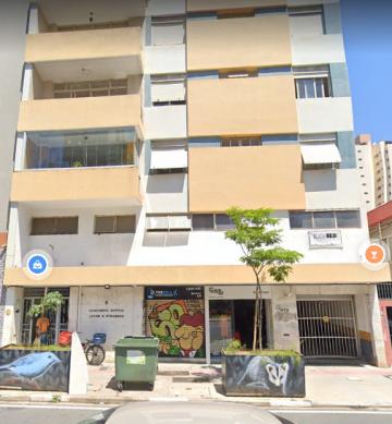 Apartamento com 3 quartos, sala com varanda, à venda no Centro de Campinas/SP