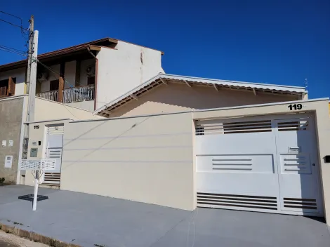 Casa térrea (de frente) com 3 quartos para locação no Jardim Santa Genebra em Campinas/SP