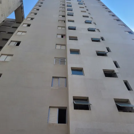 Apartamento / kitinetão, com sala e quarto para venda e locação, no Centro, na cidade de Campinas/SP