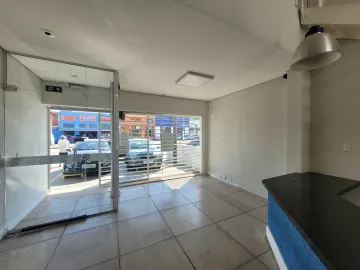 PRÉDIO COMERCIAL COM 16 SALAS E 5 VAGAS NA AV. DAS AMOREIRAS - JARDIM DO LAGO, CAMPINAS/SP.