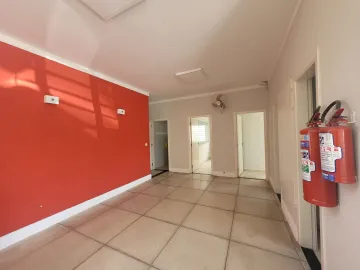 PRÉDIO COMERCIAL COM 16 SALAS E 5 VAGAS NA AV. DAS AMOREIRAS - JARDIM DO LAGO, CAMPINAS/SP.