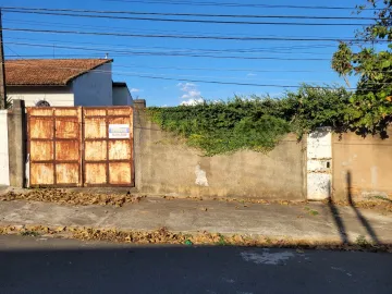 Alugar Terreno / Padrão em Campinas. apenas R$ 390.000,00