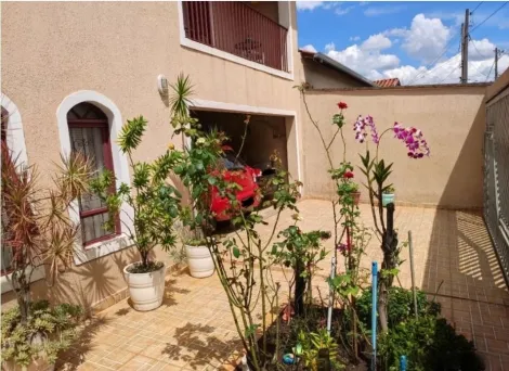 Casa sobrado á venda, 3 dormitórios 4 vagas de garagem sendo(2 cobertas) Dic IV em campinas / SP.