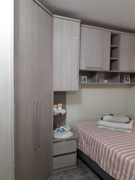 Apartamento á venda com  2 dormitórios e 1 vaga de garagem coberta no Jardim Capivari - Campinas / SP.