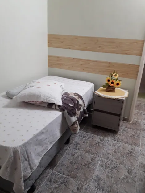 Apartamento á venda com  2 dormitórios e 1 vaga de garagem coberta no Jardim Capivari - Campinas / SP.