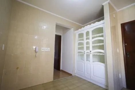 Apartamento com 3 quartos 1 suite 3 banheiros 2 vagas para venda ou locação no Cambuí em Campinas-SP