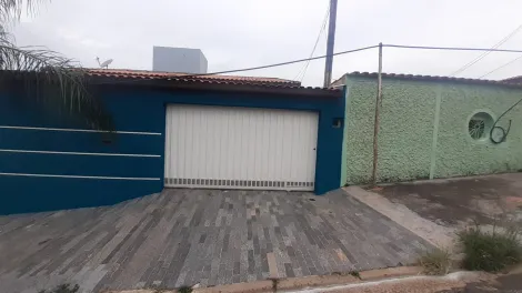 Casa com 200m² piscina 3 quartos suítes-São Bento-Campinas