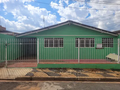 Alugar Casa / Padrão em Campinas. apenas R$ 2.000,00