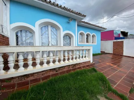 Casa com 2 quartos 2 banheiros 2 vagas e 2 edículas a venda no Taquaral em Campinas-SP