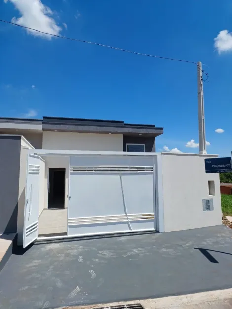 Casa térrea com 3 quartos sendo 1 suíte no Loteamento Vila Verde em Hortolândia/SP