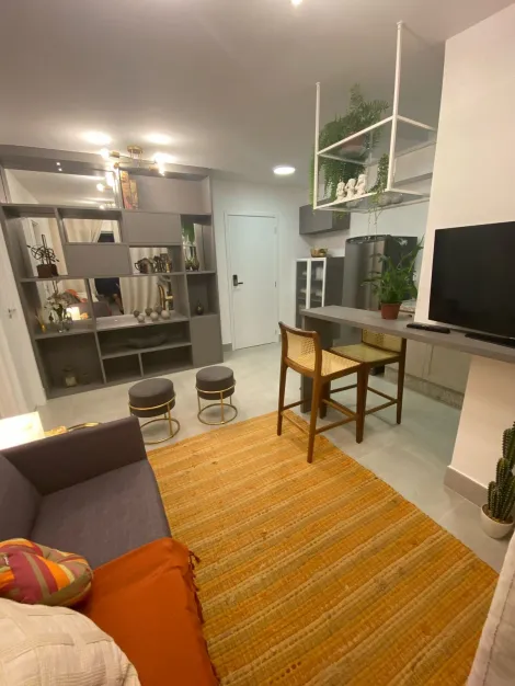 Apartamento mobiliado com 1 sute 1 vaga para aluguel no Cambu em Campinas-SP