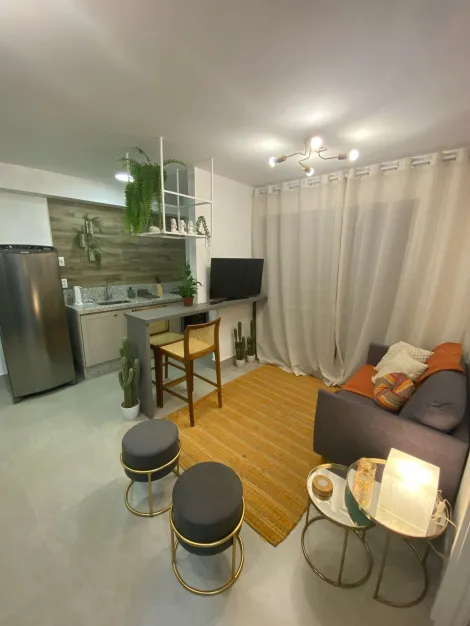 Apartamento mobiliado com 1 suíte 1 vaga para aluguel no Cambuí em Campinas-SP