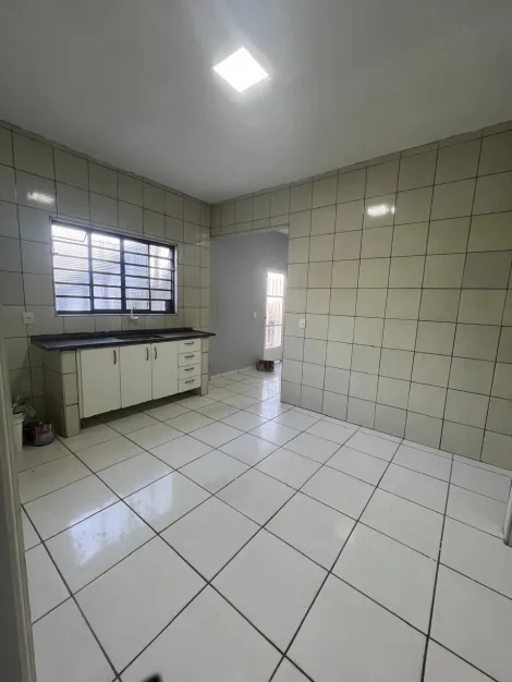 Casa térrea com 1 quarto, no Jardim Santo Antônio - Hortolândia - SP