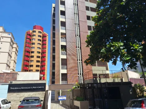 Apartamento com 3 quartos sendo 1 suíte no bairro Cambuí em Campinas/SP.
