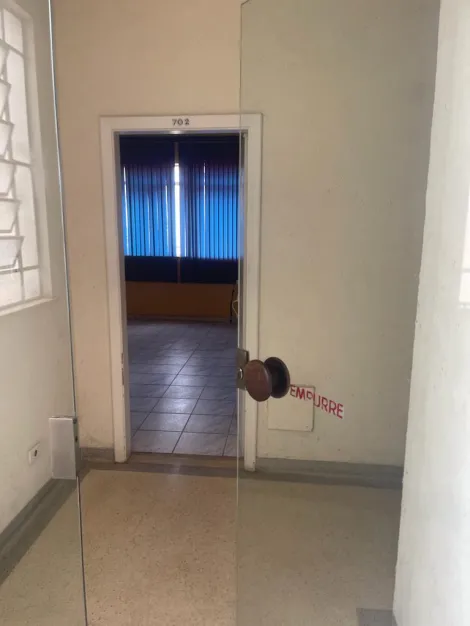 imagem 3 - Conjunto de salas comerciais com 80m² para locação ou venda no Centro de Campinas-SP imagem 3 - Conjunto de salas comerciais com 80m² para locação ou venda no Centro de Campinas-SP